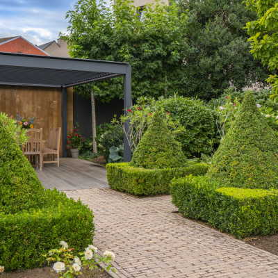 Pergole Hogarti Pinella. Conține culorile: