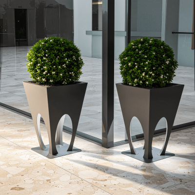 Decoratiuni Graphtec GRPH-jardiniera_arco_gri. Conține culorile: